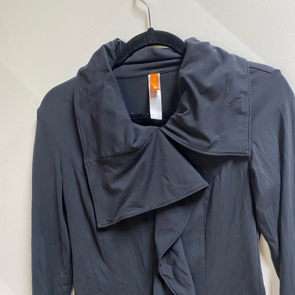Lucy Jacket - Picture 2 of 6